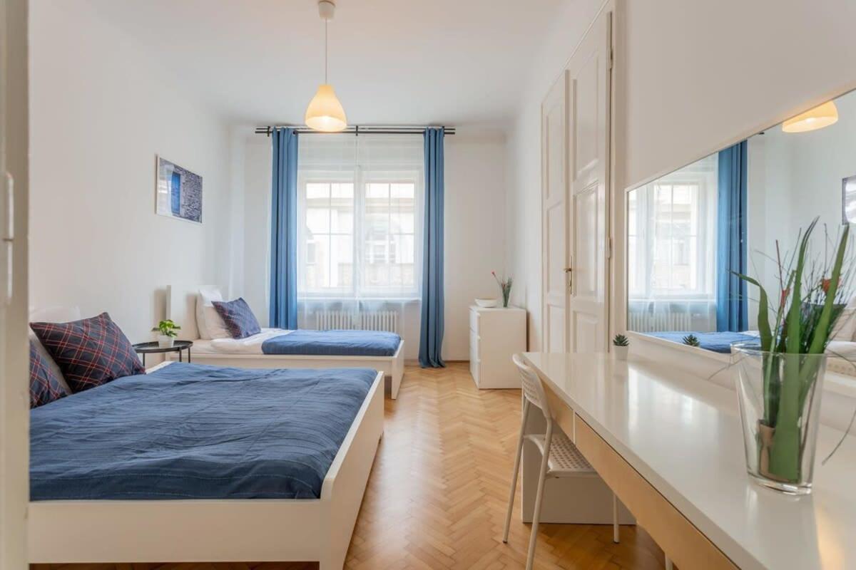 Home Away From Home In The Center Budapest Extérieur photo